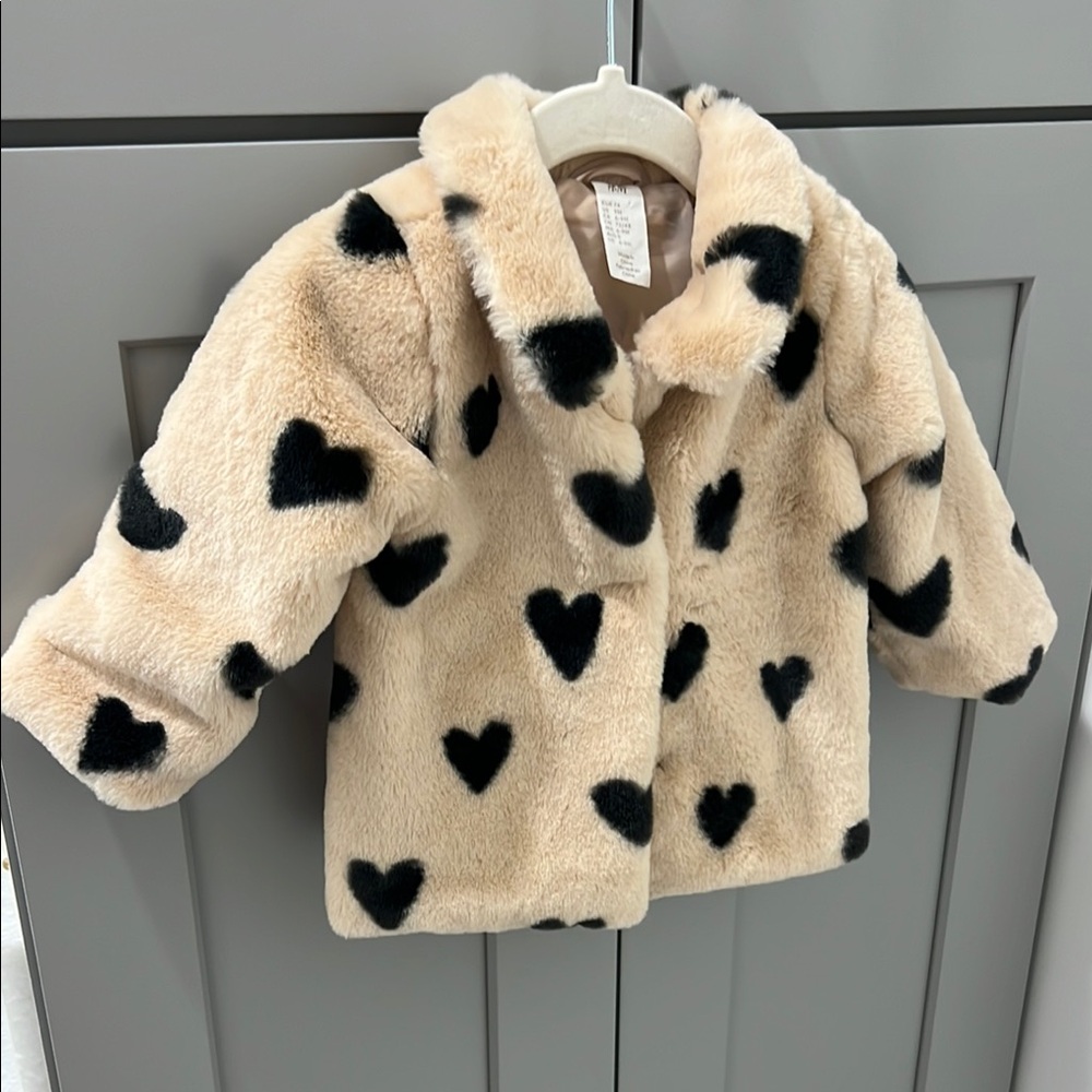 Kids Tan Heart Patterned Jacket - Picture 3 of 4
